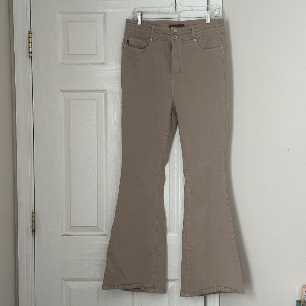 Judy Blue Plus Size 15/32 Garment Dyed Flare Jeans Taupe High Rise Stretch